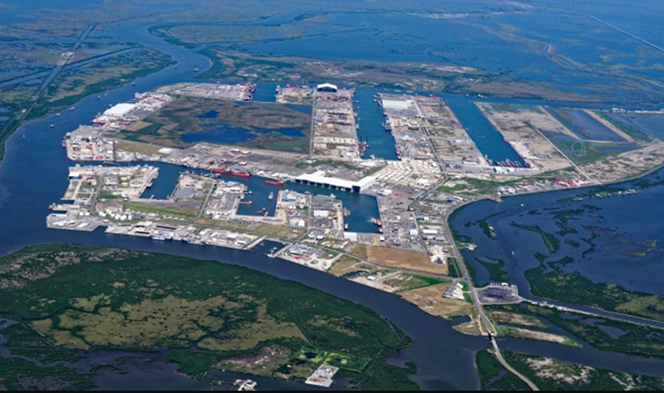 Aerial view of Argent's LNG site at a port.